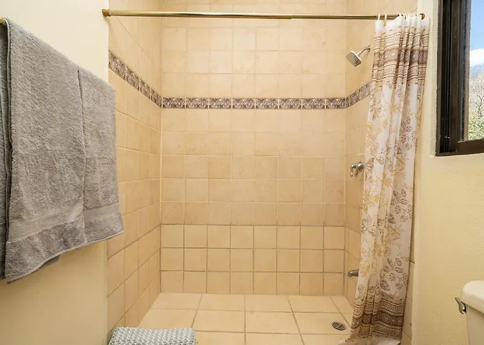 Vida De La Paz 4 - Oceanview Condo, 2br, Just Remodeled, Playa Prieta * Potrero (Guanacaste)